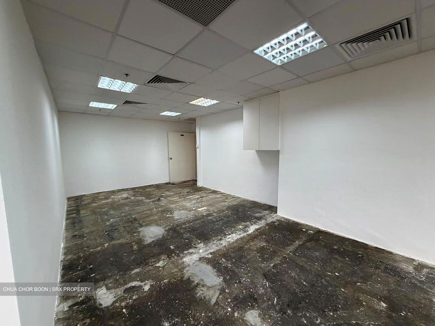 International Plaza (D2), Office #629667351